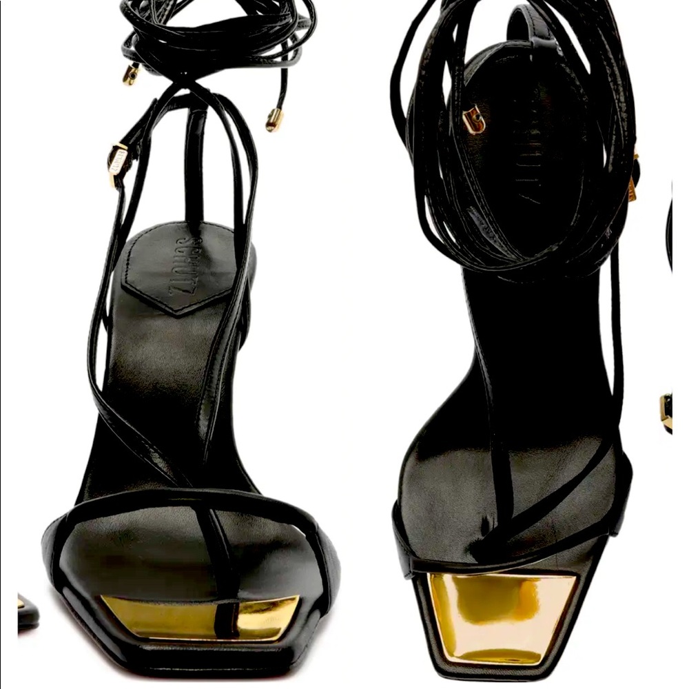 Brand New in box tip toes Sandal NEVER WORN